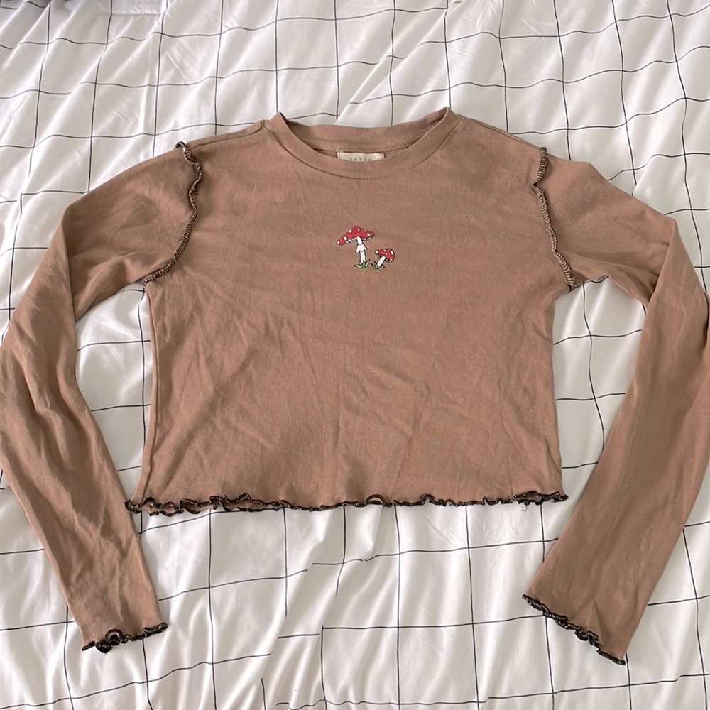 XS, Urban Nation, cropped long sleeved tee, indie aesthetic mushrooms